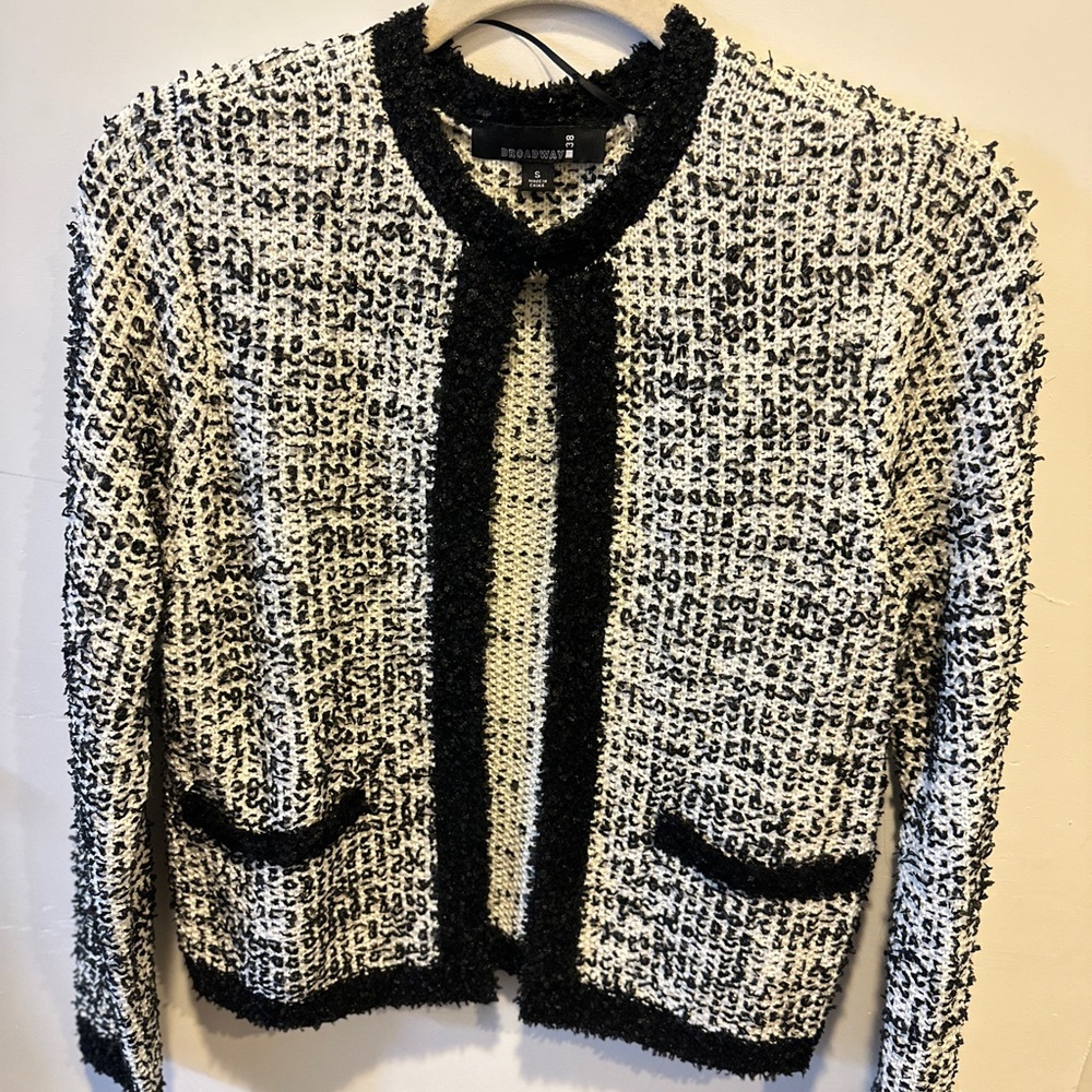 Black and White Tweed Blazer with Structured Silhouette
